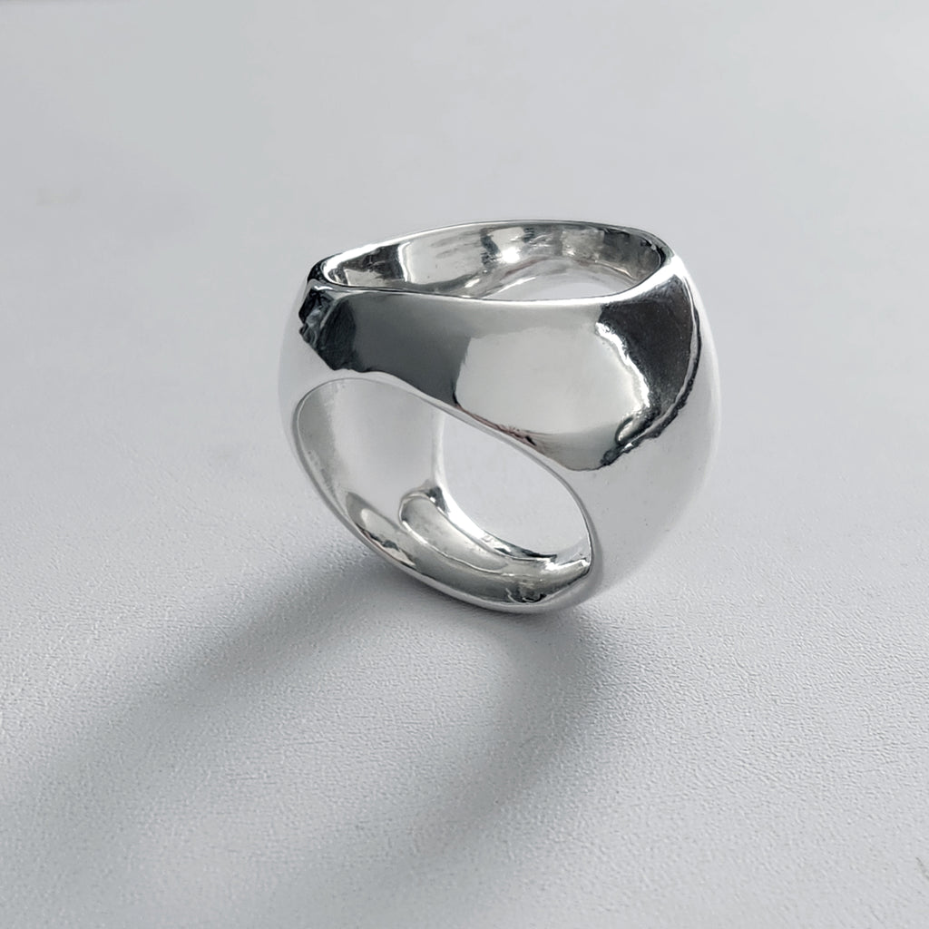 THREE-WAY Ring