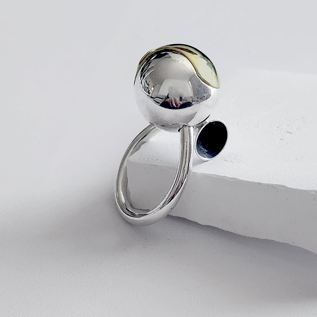 GOING TO A PARTY Ring