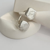 SQUARE PEBBLE Ring