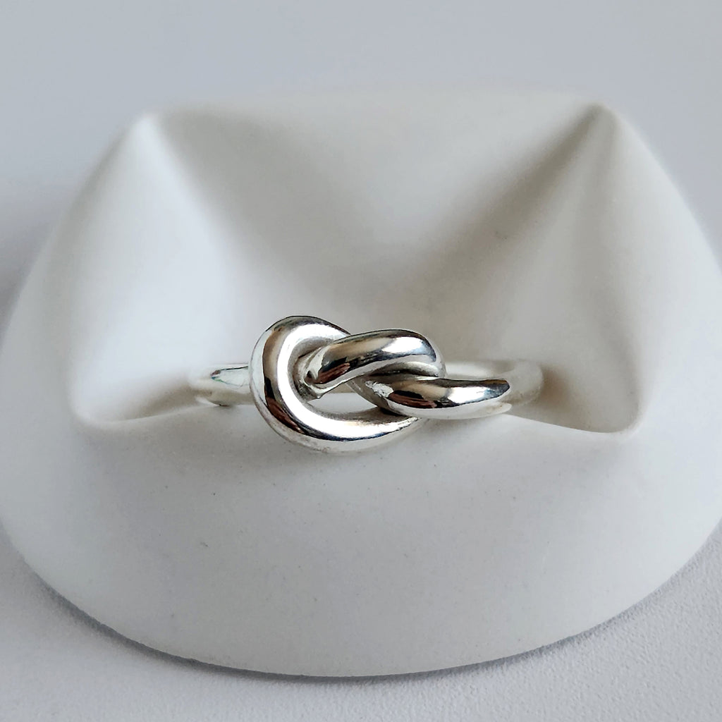 KNOT Ring